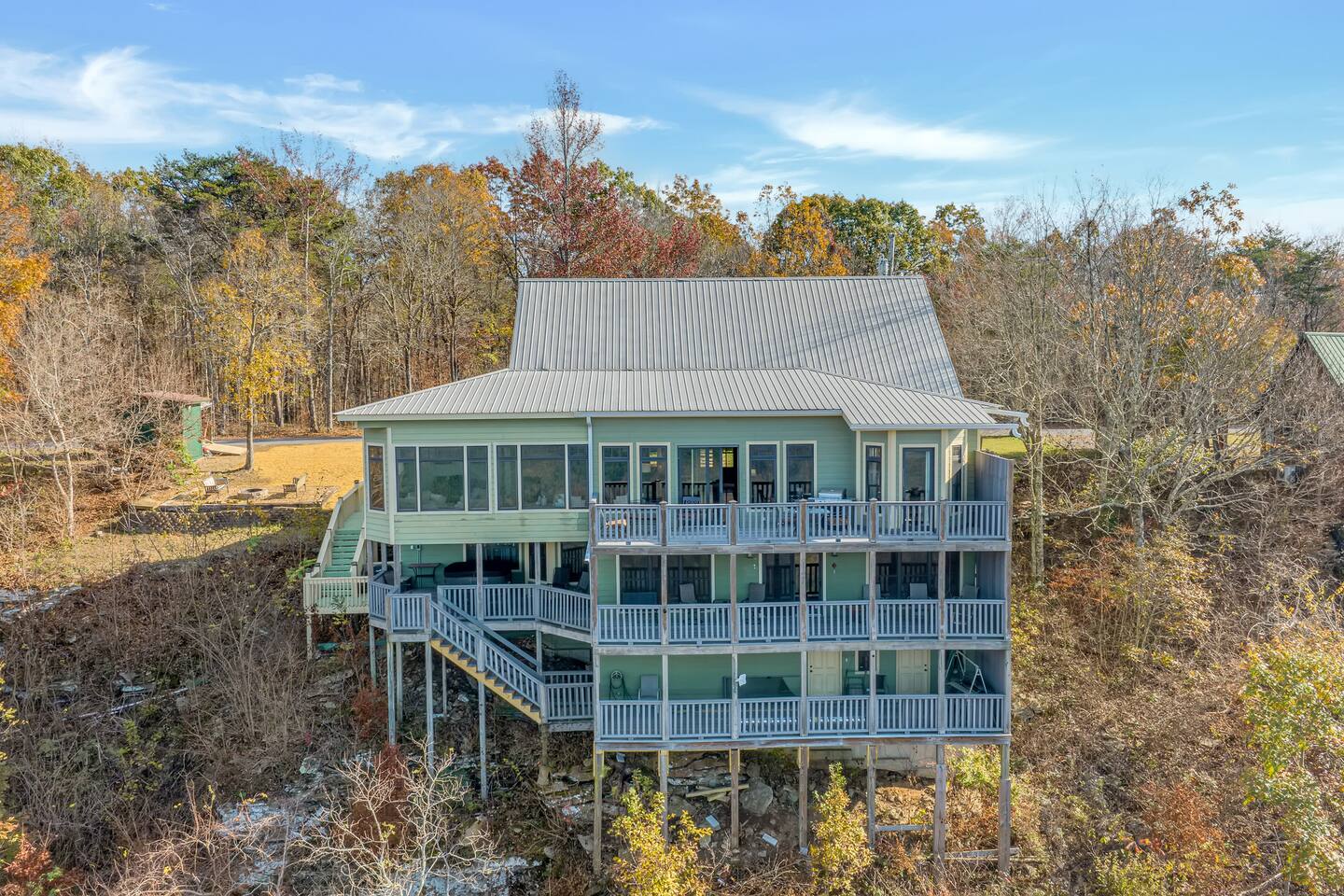 The Lodge on Lookout Mountain in Mentone, AL - lodge aerial