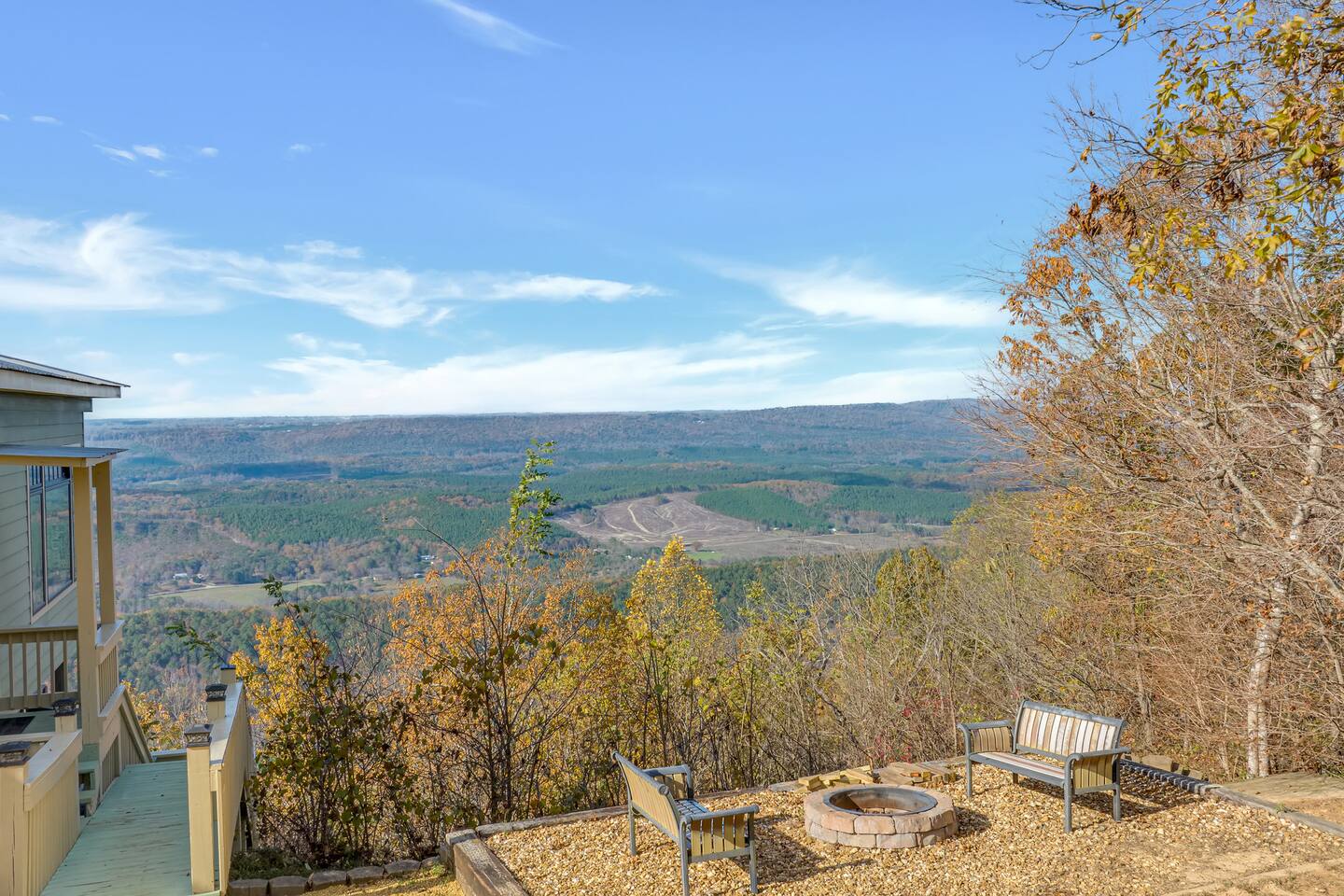 The Lodge on Lookout Mountain in Mentone, AL - mountain view